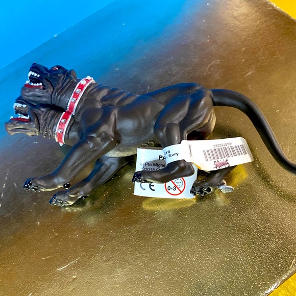 H11 CERBERUS NWT PAPO CERBERUS 3 HEADED DOG FANTASY MYTHOLOGICAL CREATURE 6.5” - Picture 7 of 12